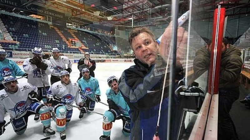 Raimo Sumanens (priekšplānā) kļuvis par ''Avangard'' jauno treneri
Foto: iltalehti.fi