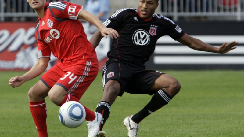 Raivis Hščanovičs (pa kreisi) pret "D.C. United"
Foto: AFP/Scanpix