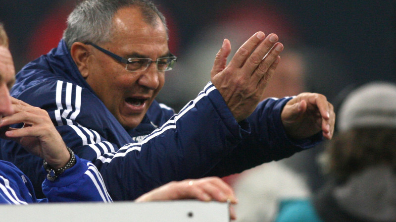"Schalke" galvenais treneris Fēlikss Magats
Foto: AFP