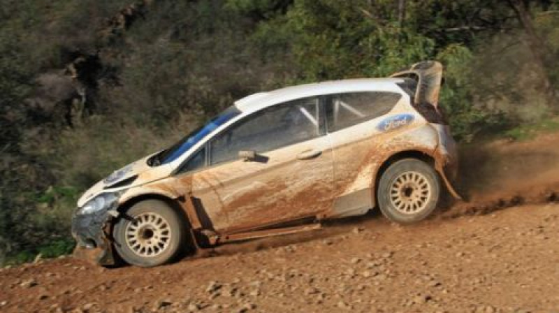 Jaunā "Ford Fiest RS WRC" automašīna Portugāles ceļos
