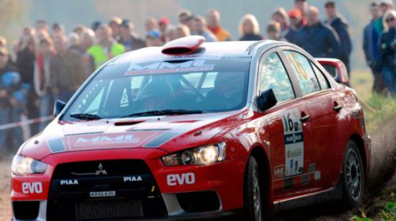 Ar šādu "MML Sports" rūpnīcā gatavotu ''Mitsubishi Lancer Evo 10'' automašīnu šogad brauks Ivars Vasaraudzis
Foto: www.skandirallyteam.lv