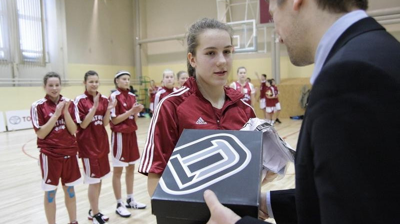 Latvijas U16 izlases un visas turnīra vērtīgākā spēlētāja Ieva Spīgule. Foto: www.basket.ee/bsbc