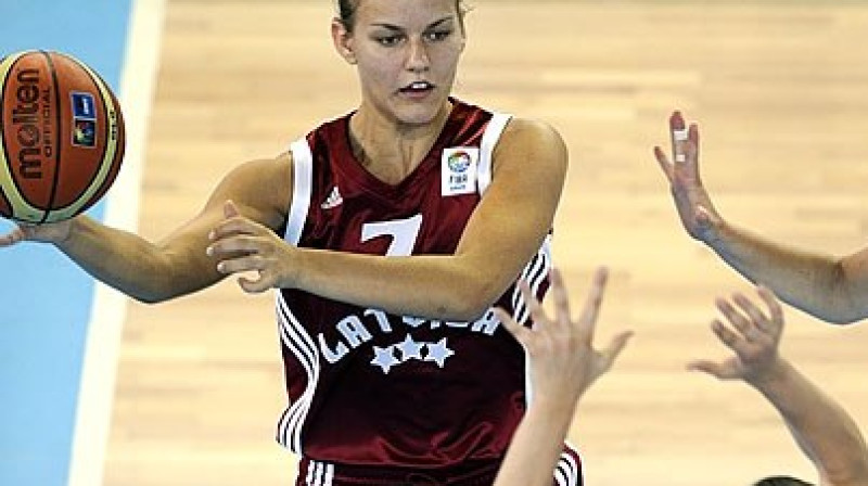 Anete Kiršteines 15 punkti bija būtisks pienesums Latvijas U20 izlases pūrā.
Foto: fibaeurope.com