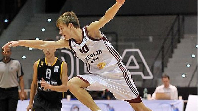 Dāvis Geks bija Latvijas U16 izlases rezultatīvākais spēlētājs mazā pusfināla spēlē pret Vāciju
Foto: fibaeurope.com