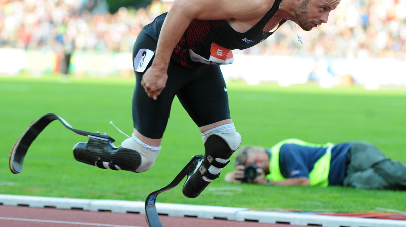 Oskars Pistoriuss atkal gatavs pierādīt, ka ir gana ātrs, lai pasaules čempionātā pārvarētu pirmo kārtu
FOTO: "AFP/Scanpix"