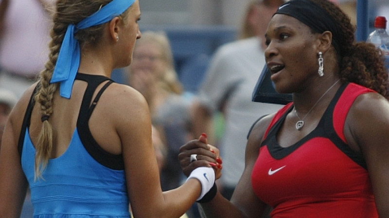 Viktorija Azarenka un Serēna Viljamsa
Foto: Reuters/Scanpix