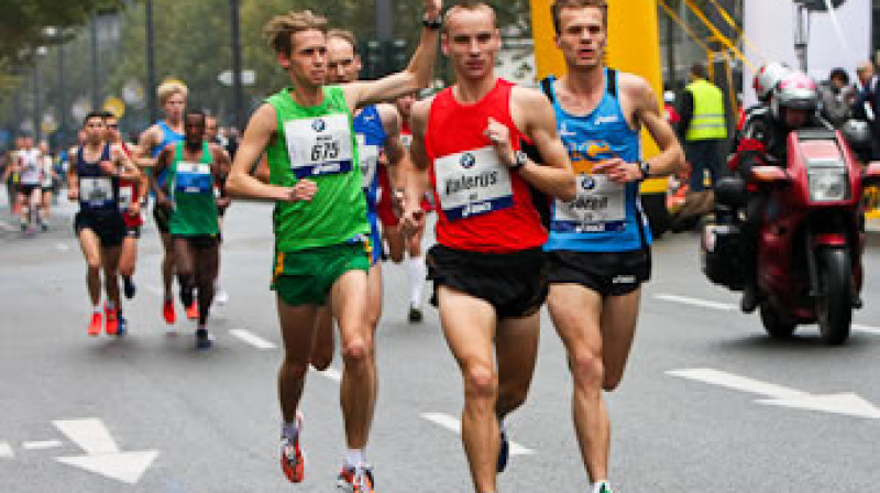 Valērijs Žolnerovičs (priekšplānā)
Foto: laufreport.de