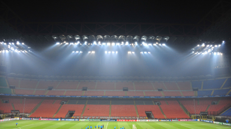 "Giuseppe Meazza" stadionā šovakar grandu duelis - "Milan" pret "Barcelona" 
Foto: AFP/Scanpix