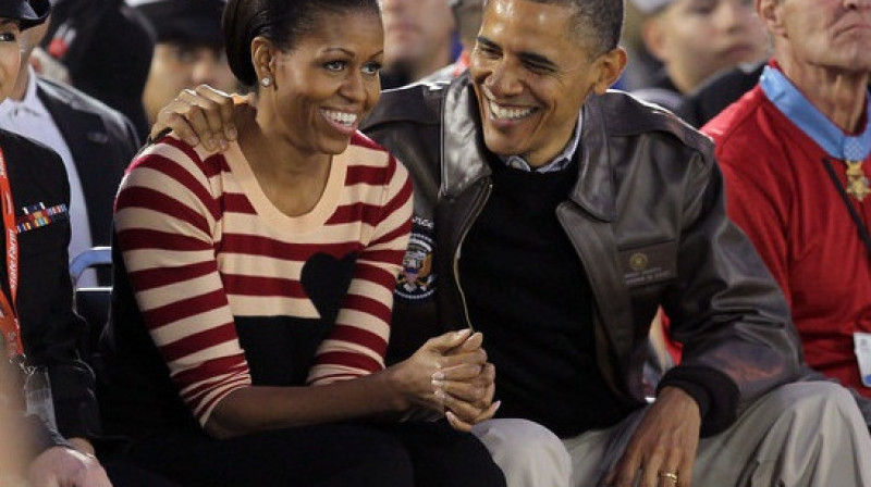 Mišela un Baraks Obamas 2011. gada 11. novembrī Sandjego apmeklēja pirmo "Carrier Classic" - NCAA basketbola sezonas atklāšanas spēli
Foto: AFP/Scanpix