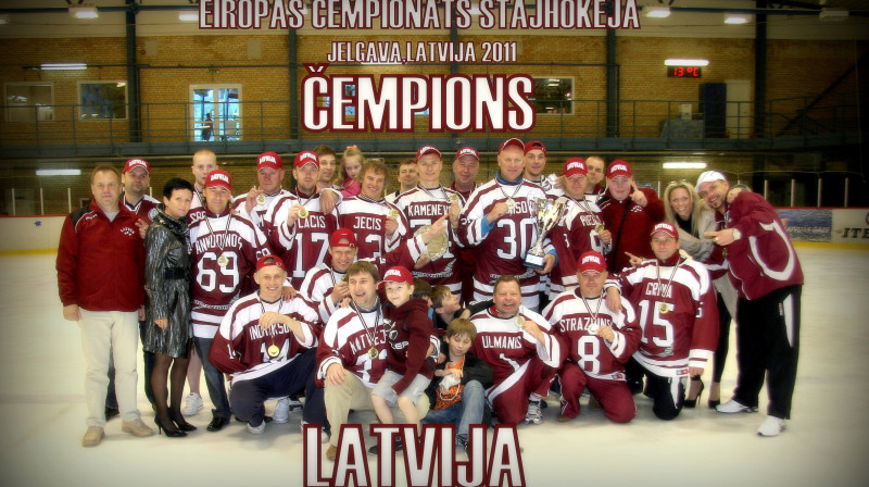 Latvijas izlase stājhokejā pēc uzvaras 2011. gada
Eiropas čempionātā