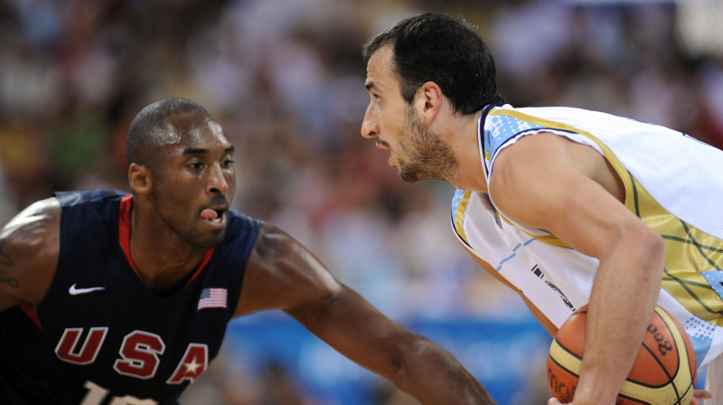 Kobe Braients un Manu Džinobili - abi šovasar piedalīsies Londonas olimpiskajās spēlēs 
Foto: AFP/Scanpix