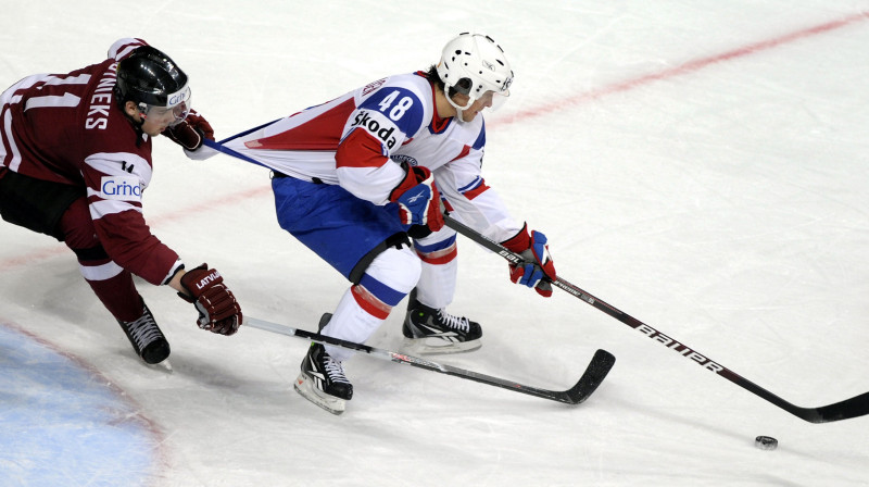 Kristaps Sotnieks un Matss Zukarello 2010. gada pasaules čempionātā 
Foo: AFP/Scanpix