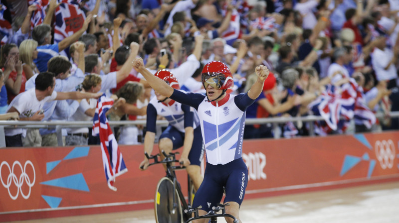 Lielbritānijas vīru treka komanda triumfē jau otrajā olimpiādē pēc kārtas 
Foto: AP/Scanpix