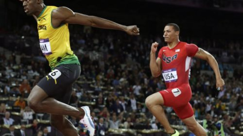 Juseins Bolts sasniedz finišu 4x100 metru stafetē
Foto: AP/Scanpix