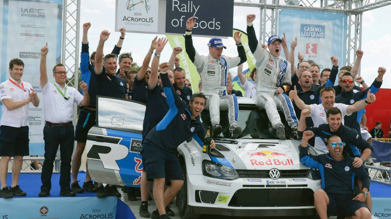 Jari Mati Latvala līksmo
Foto: Volkswagen Motorsport