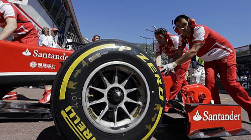 FIA attaisno "Ferrari" riepu testu veikšanā
Foto: SCANPIX SWEDEN