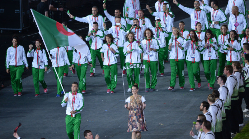 Alžīrijas sportisti Londonas olimpisko spēļu atklāšanas ceremonijā
Foto: AFP / Scanpix