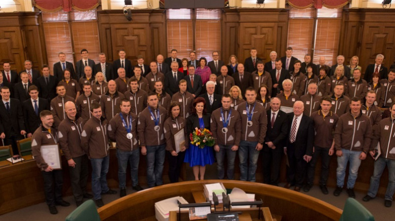 Latvijas olimpiskā komanda XXII Ziemas olimpiskajās spēlēs Sočos viesojas Saeimā
Foto: Ernests Dinka, Saeimas Kanceleja