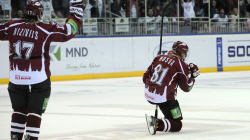 Vakardienas varoņi: Marsels Hosa guva divus vārtus un izdarīja divas piespēles, bet Aleksandrs Ņiživijs izcēlās ar trim punktiem
Foto: Romāns Kokšarovs, Sporta Avīze, f64