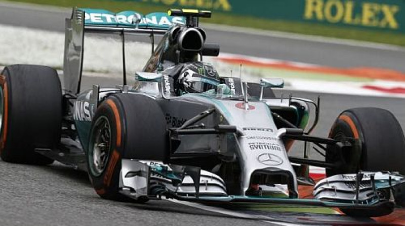 Niko Rosbergs F1 treniņā Moncā
Foto: Daimler/Hoch Zwei