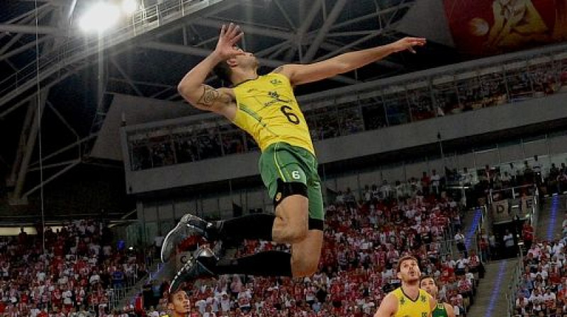 Brazīlietis Leandro Nevess "uzlidojumā" 
Foto:FIVB