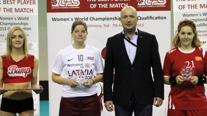 Labākās spēlētājas balvu Latvijas izlasē saņēma Evelīna Garbare, kurai 6 (2+4) punkti.
Foto: Ritvars Raits, floorball.lv