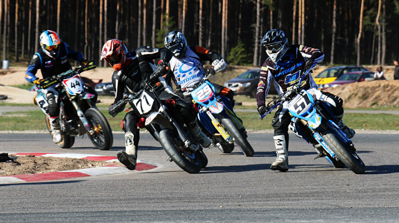 www.supermoto.lv