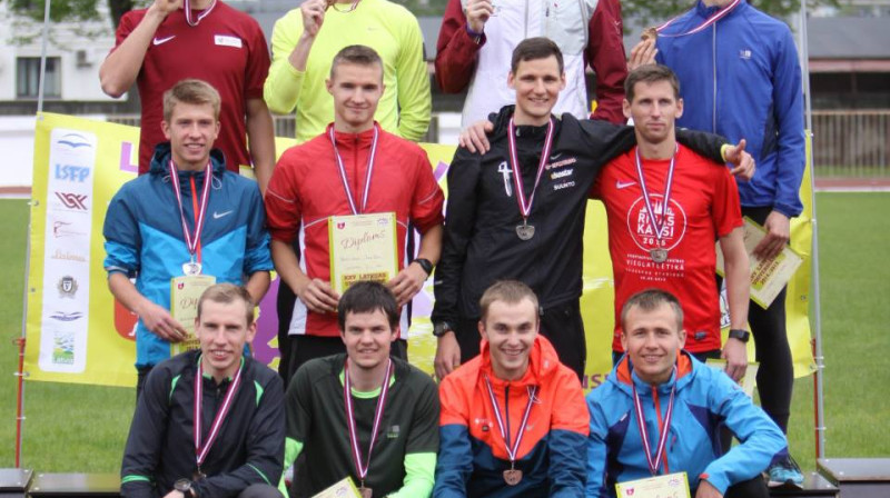 Izturīgākie augstskolu studenti 4x400m stafešu komandas RTU, LU un LSPA 
Foto: Sandra Škutāne