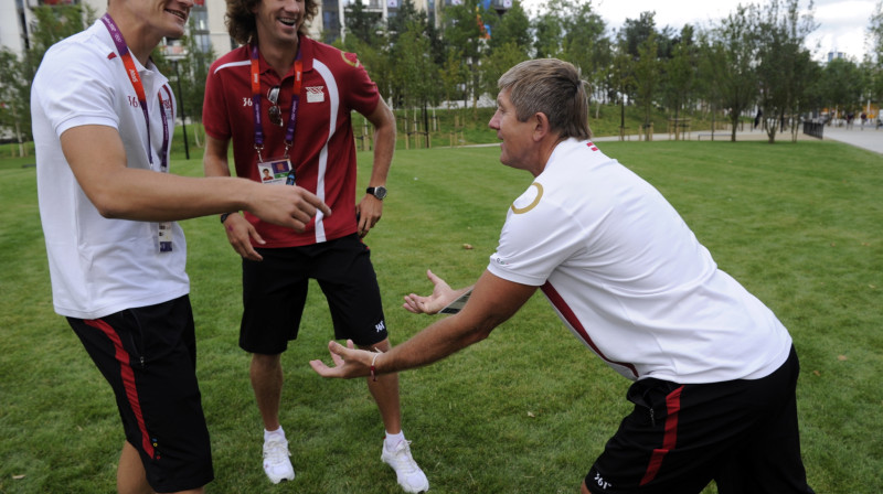 Mārtiņš Pļaviņš un Aleksandrs Samoilovs
Foto: Romāns Kokšarovs/f64