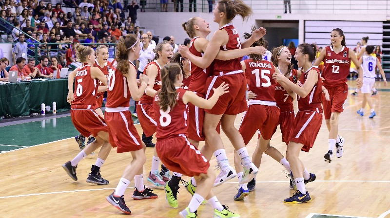 Čehijas kadetes: pirmais zelts Eiropas U16 čempionātā
Foto: Viktor Rebay, FIBA