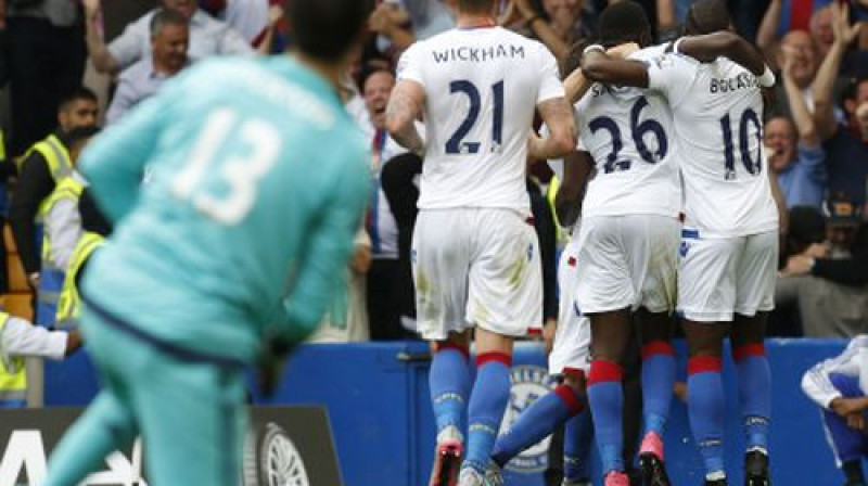 "Crystal Palace" spēlētāji pēc uzvaras vārtu guvuma
Foto: AFP/Scanpix