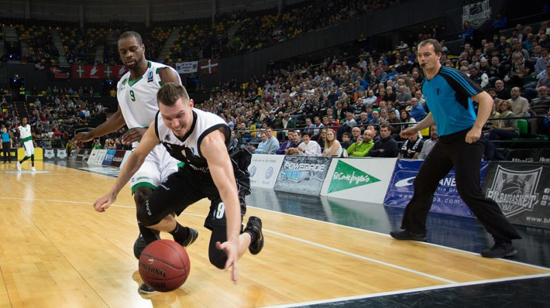 Dairis Bertāns: 15 punkti un uzvara Bonnā
Foto: Bilbao Basket