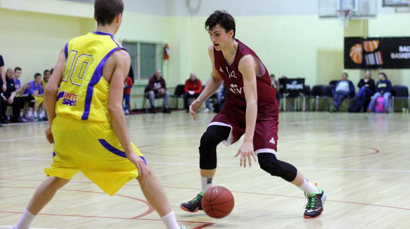 Adrians Šnipke: 16 punktu spēlē ar Turcijas U15 izlasi.
Foto: basket.ee