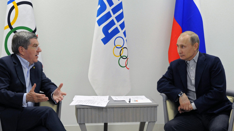SOK prezidents Tomass Bahs un Krievijas prezidents Vladimirs Putins
Foto: AP/Scanpix