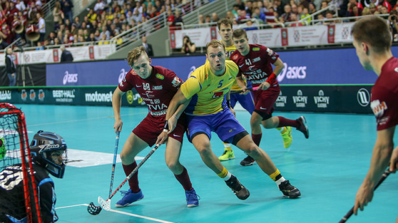 Turnīra atklāšanas spēlē par labāko mūsu izlasē atzina Rolandu Kovaļevski
Foto: Ritvars Raits, IFF Floorball