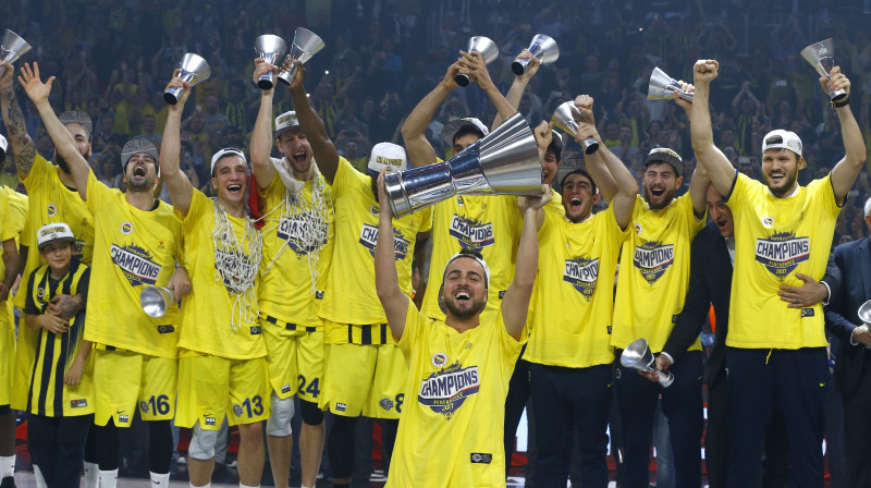 Stambulas "Fenerbahce" svin sava pirmā Eirolīgas titula iegūšanu
Foto: Osman Orsal/Reuters/Scanpix