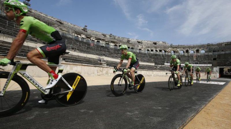 "Cannondale" velobraucēji Spānijas tūres pirmajā posmā
Foto: EPA/Scanpix