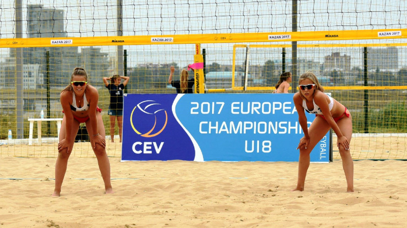 Vanesa Grosberga un Anete Namiķe
Foto: CEV