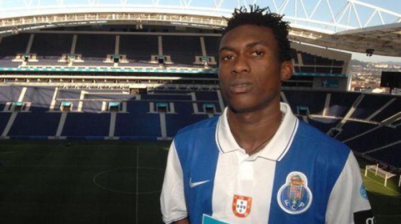 Deivids Adijs "Porto" kreklā
Foto: ghanasoccernet.com