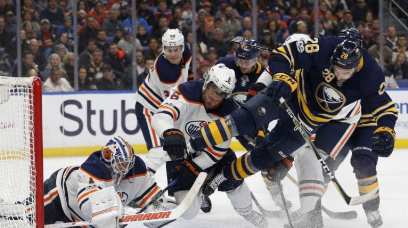 Zemgus Girgensons "Oilers" vārtu priekšā
Foto: USA TODAY Sports/Sipa USA/Scanpix