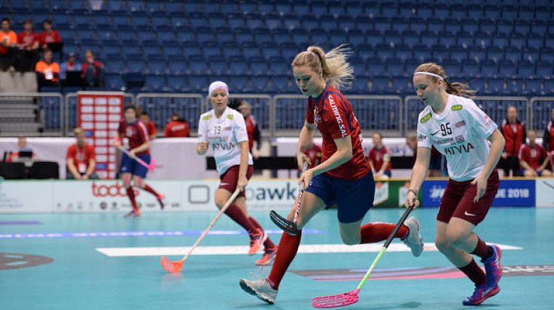 Latvijas valstsvienība piedzīvojusi sāpīgu zaudējumu Norvēģijas izlasei
Foto: IFF Floorball