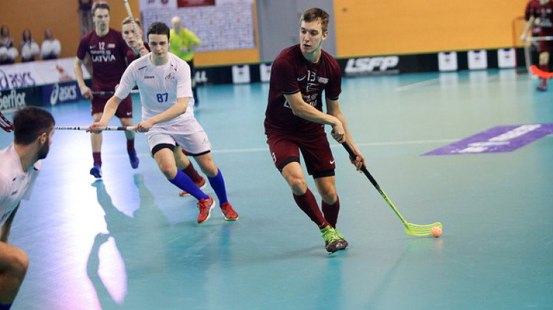 Gvido Lauga šovakar bija viens no rezultatīvākajiem Latvijas izlasē
Foto: IFF Floorball