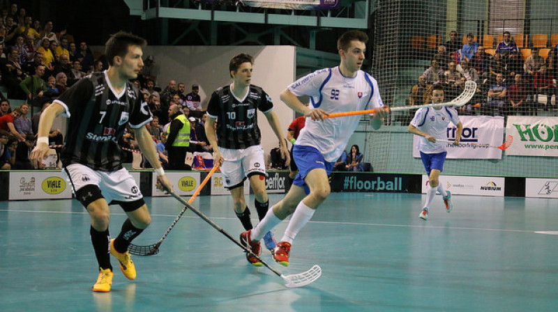 Slovākijas izlase finālturnīrā iekļuva pēc uzvaras vairāk kā 2000 līdzjutēju klātbūtnē
Foto: IFF Floorball