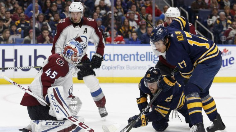 Zemgus Girgensons un Džordans Nolans pie "Avalanche" vārtiem
Foto: USA TODAY Sports/Sipa USA/Scanpix