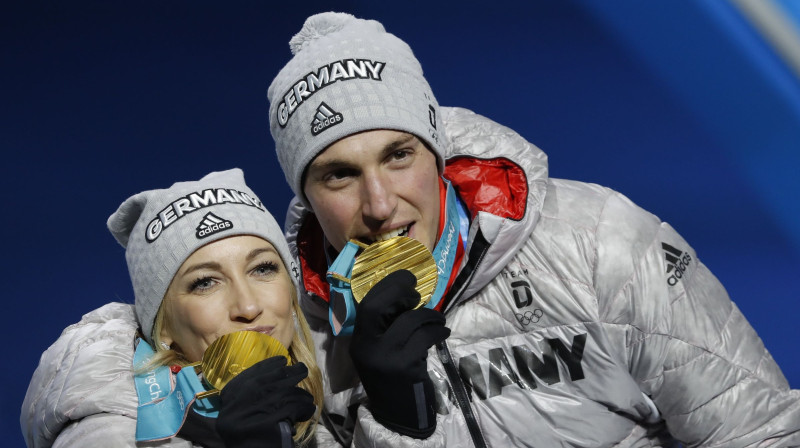 Aļona Savčenko un Bruno Maso
Foto: Reuters/Scanpix