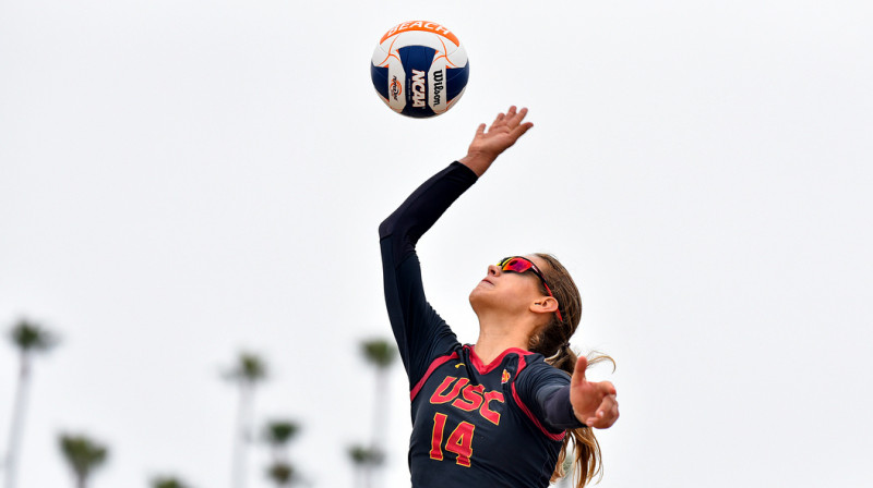 Tīna Graudiņa 
Foto: John McGillen / USC Beach Volleyball