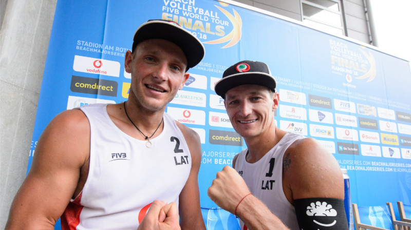 Edgars Točs un Mārtiņš Pļaviņš.  Foto: FIVB