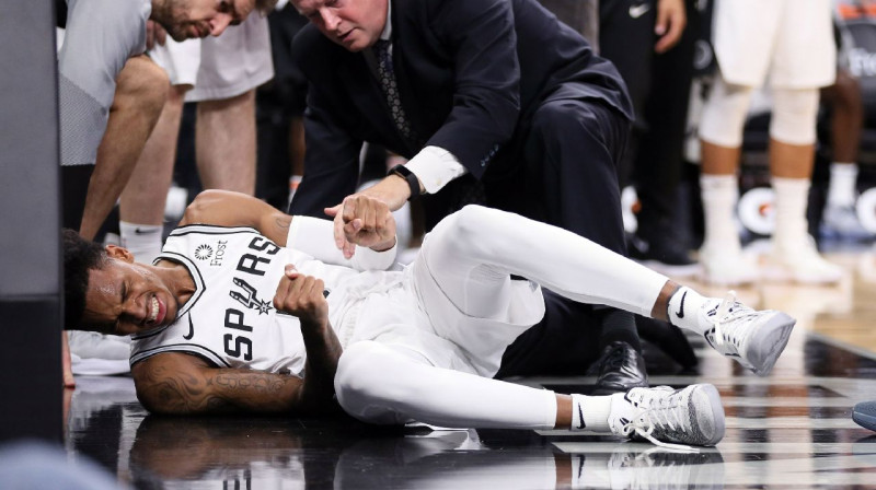 Dežonte Marejs brīžus pēc savainojuma gūšanas, Foto: Reuters / Scanpix