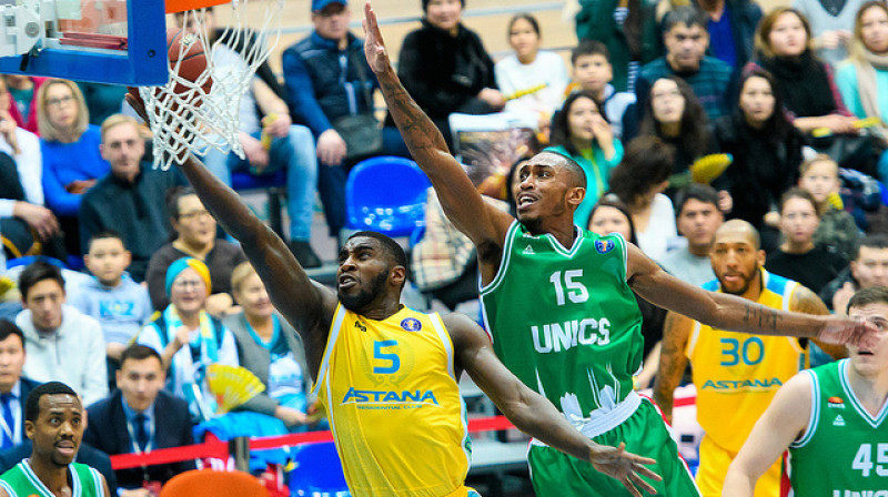 "Unics" uzvaru pār "Kalev/Cramo" kaldināja Džamars Smits (nr. 15). Foto: VTB līga