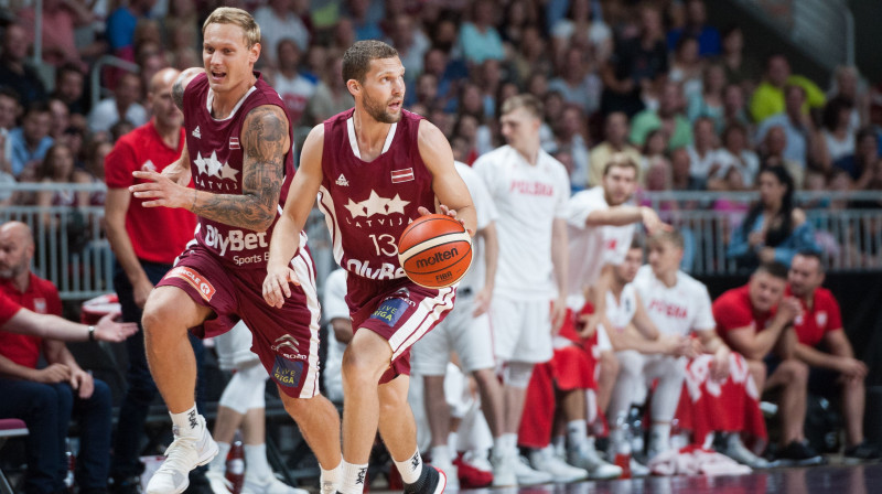 Jānis Timma un Jānis Strēlnieks. Foto: Vladislavs Proškins/f64